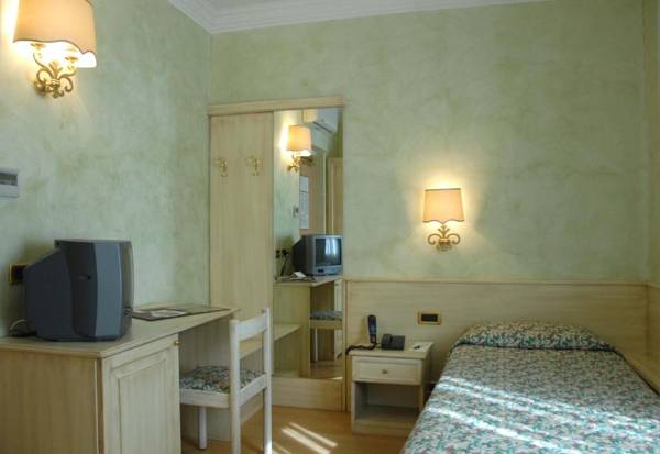 Comano Cattoni Holiday