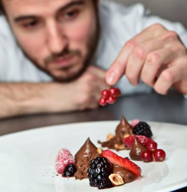 Uve Rooms & Wine Bar