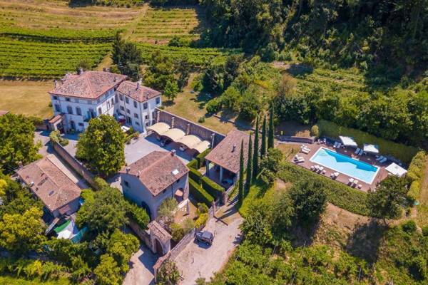 Villa Faccioli Bosso with shared pool
