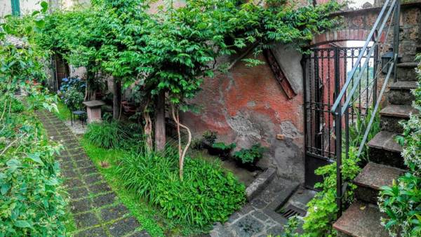 Castello Di Proceno Albergo Diffuso In Dimora D'Epoca