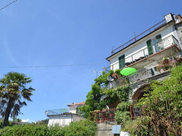 Stunning Holiday Home in Rio with Terrace Barbecue Parking