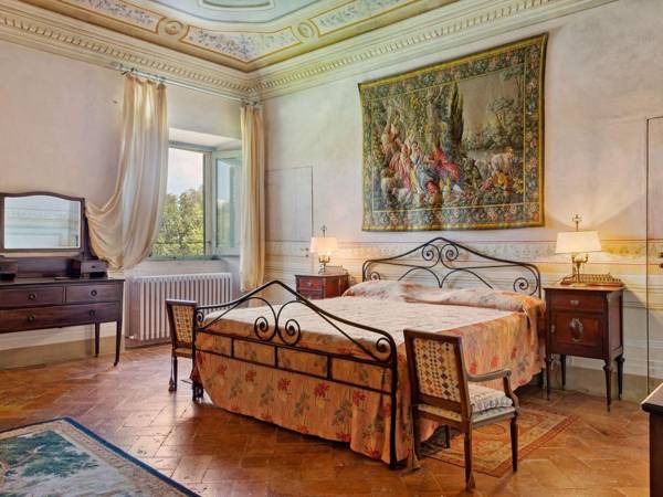 Lavish Villa in Filottrano with Swimming Pool