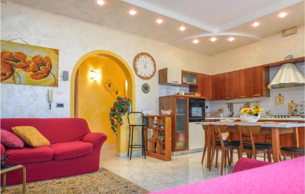 Amazing apartment in Pachino with WiFi and 2 Bedrooms