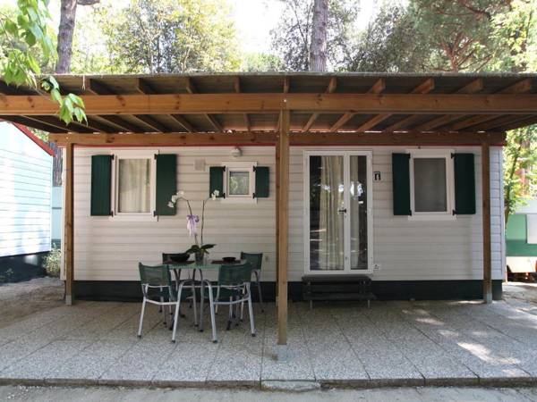 Nicely furnished and detached chalet on the Adriatic coast