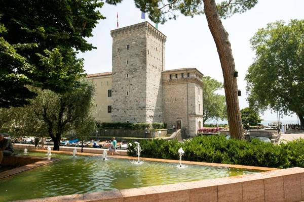 Residenza Rocca del Lago 2