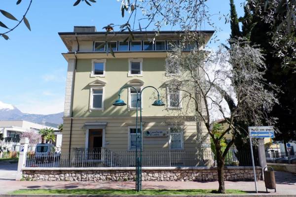 lillil - Popping Holiday