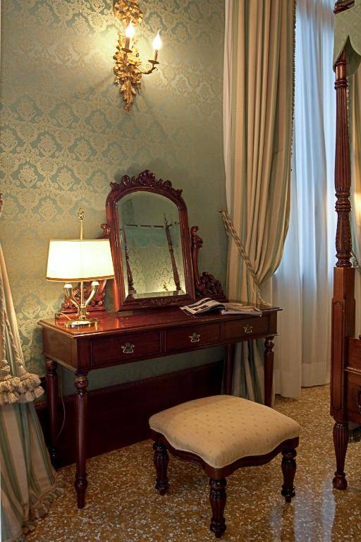 Hotel Al Ponte Dei Sospiri