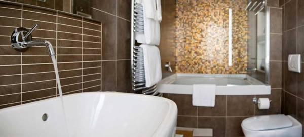 UNAHOTELS Ala Venezia-Adults 16