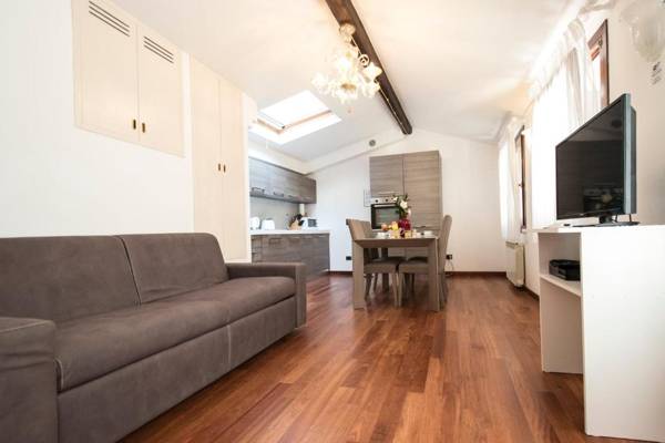 Charming Venice Apartments