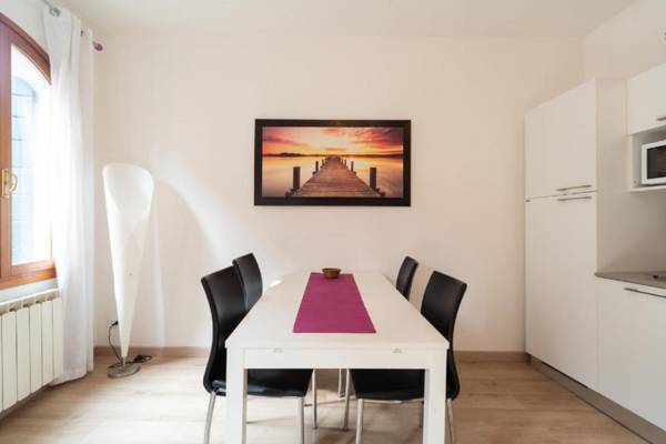 Serenissima Apartments