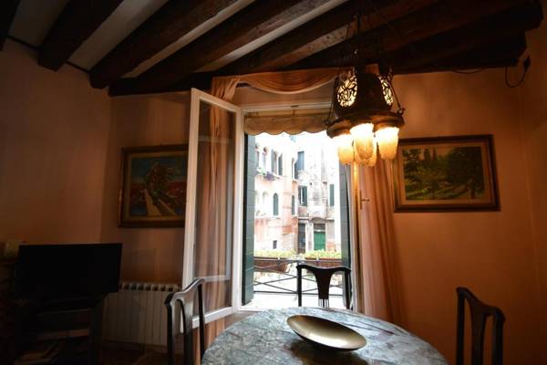 Ve.N.I.Ce. Cera Casa Del Sol