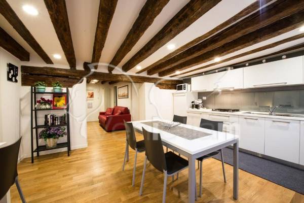 The Lion's House APT5