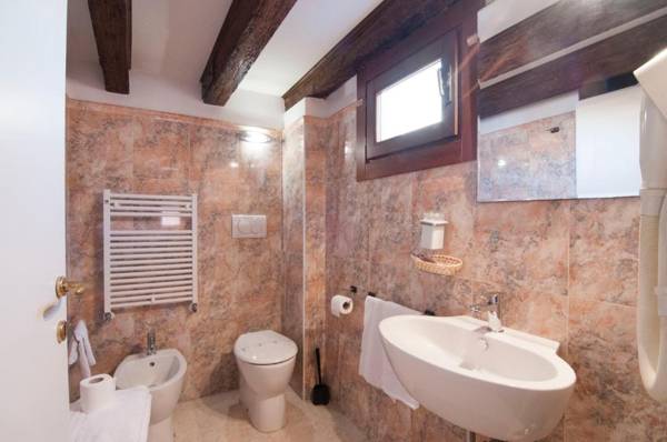 Venice Resorts Guest House