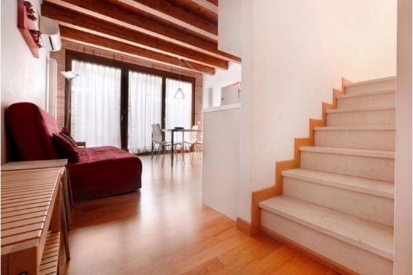 Bluesky - Cannaregio court of Venice