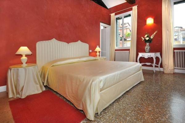 Ca' dell' Artista with Balcony and Terrace