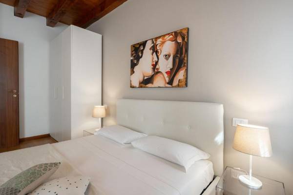 Design Palace Apartment