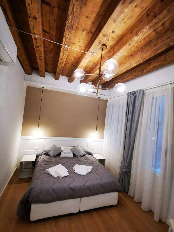 Deluxe 3 Bedrooom Flat in Rialto