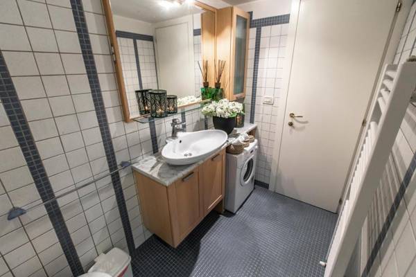 Doge's Palace Suite R&R