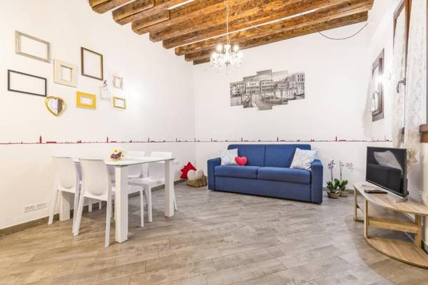 Venice downtown 4 pax.