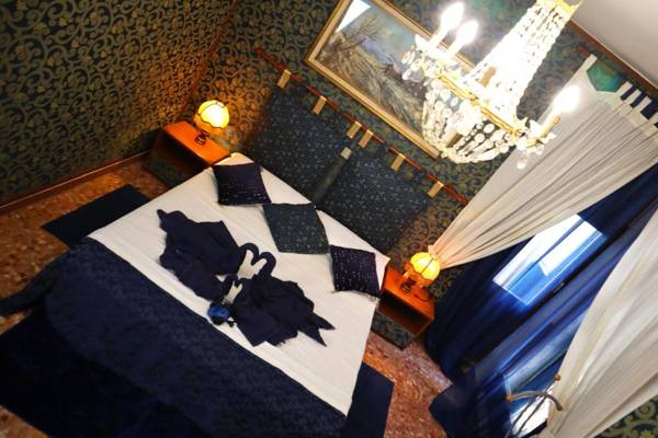 VENICE RAINBOW APARTMENT (RIALTO)