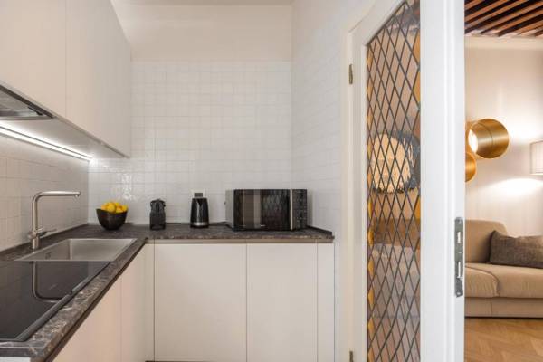 San Marco Boutique R&R