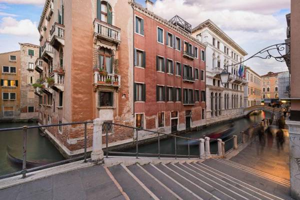 Palazzo Orseolo- Gondola View