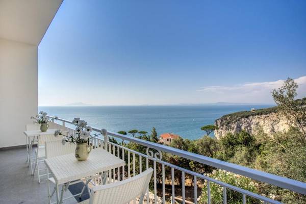 Casa Titì on the Sea. Class beauty and comfort in Massa Lubrense