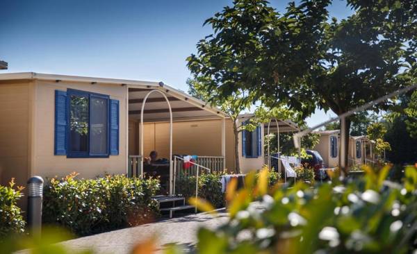 hu Venezia Camping in Town