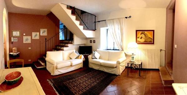 2 bedrooms appartement with lake view shared pool and enclosed garden at Massino Visconti 3 km away from the beach