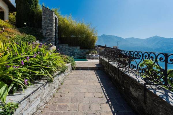 Villa Visina by Rent All Como