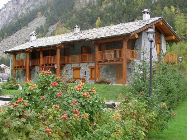 Chalet-village situated in a quiet area