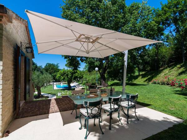 Exclusive! Outdoor 2 bubble baths heated pool gym