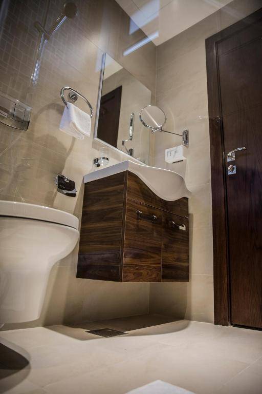 Naylover Hotel Suites