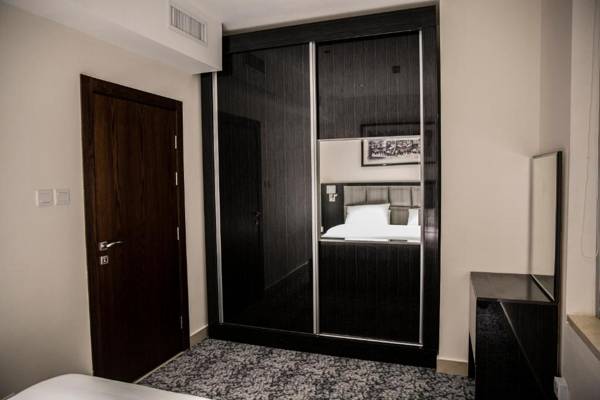 Naylover Hotel Suites