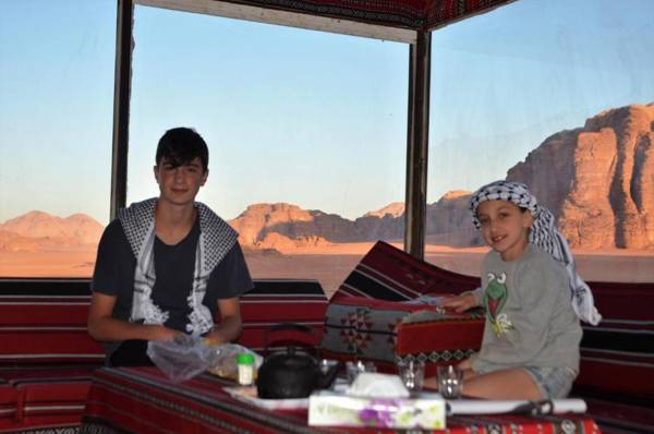 Wadi Rum Camp& Jeep Tour