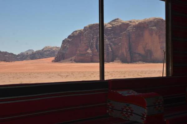 Wadi Rum Camp& Jeep Tour