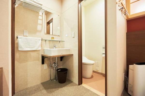 Hotel Kan Raku Honjo Waseda Ekimae