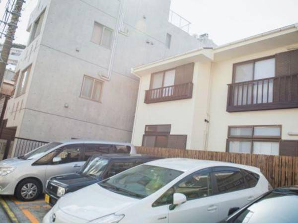 Yokohama Main Building / Ishikawa Town