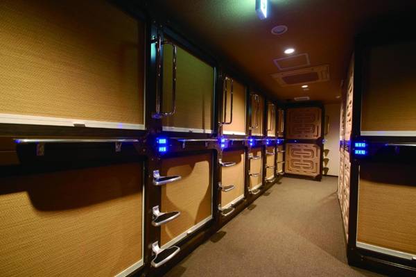Capsule Hotel Anshin Oyado Shinbashi