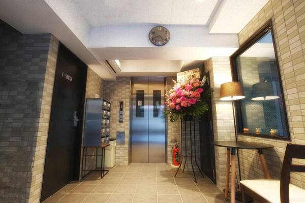 Floral · Iron Tower Hotel Tokyo