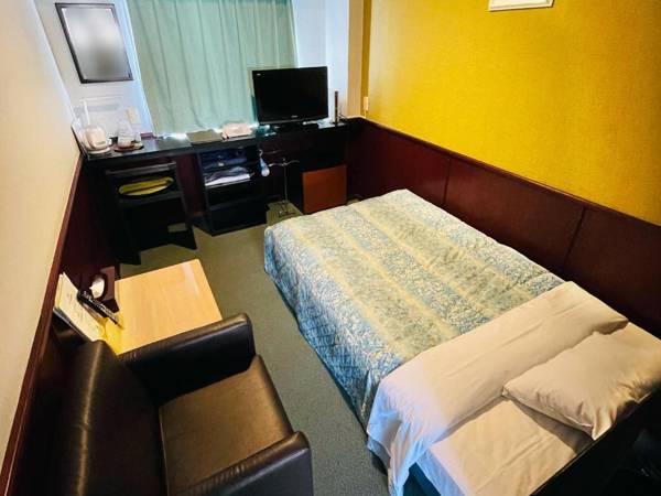 Shinmaebashi Station Hotel