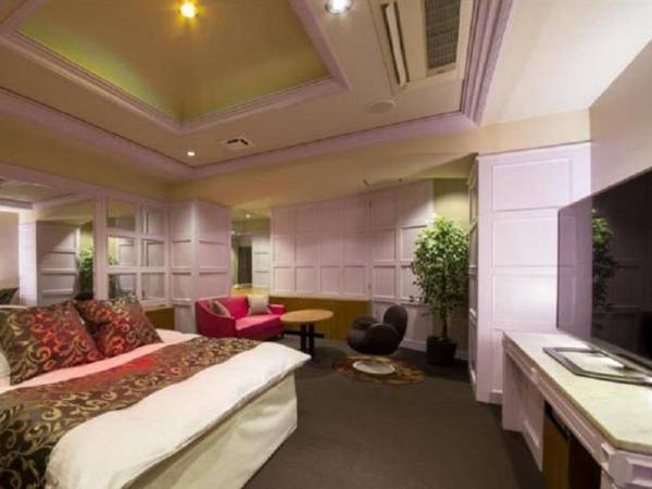 Hotel Beni West