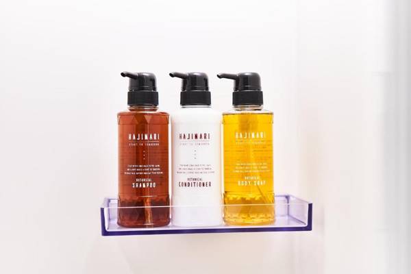 &AND HOSTEL HOMMACHI EAST