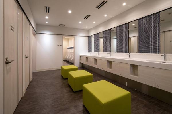 Capsule Hotel J Garden Shin-Osaka