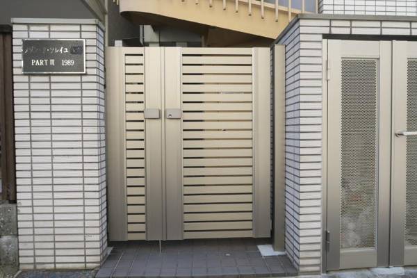 SIMPLY WHiTE GUEST ROOM302