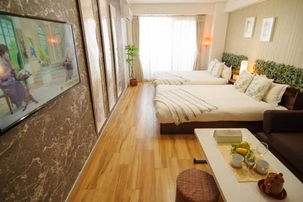 806 Dotonbori East Art Hotel