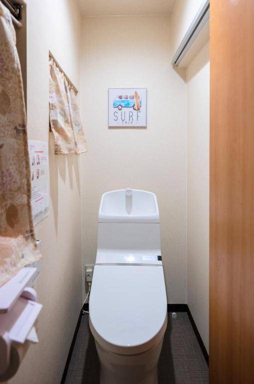 大国町戸建て2階3階 難波徒歩5分 電車で心斎橋まで2分 梅田奈良関空まで直行