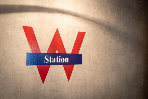 W Station