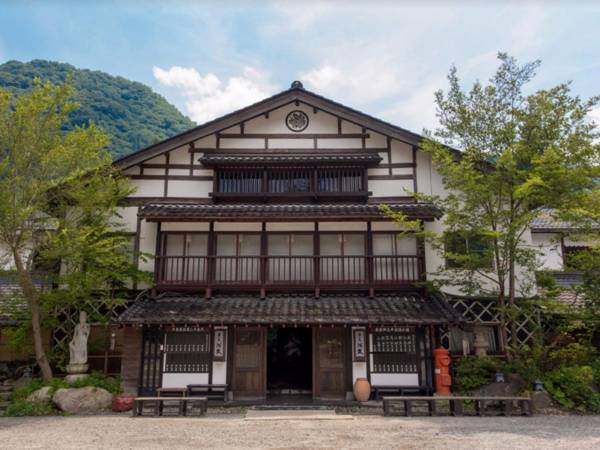 Honke Bankyu Hot Spring Ryokan