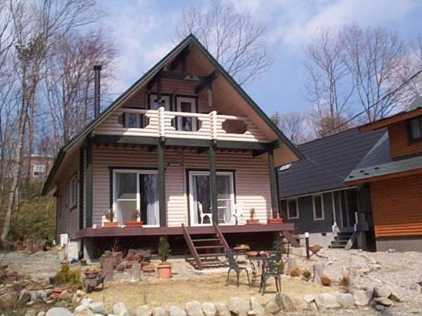 Cottage Mogi